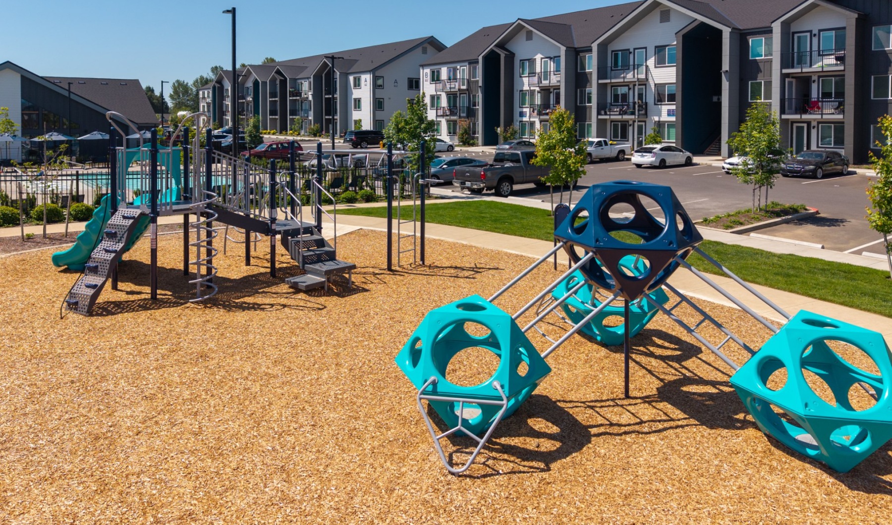 Thoughtful, Everyday Amenities Thoughtful, Everyday Amenities